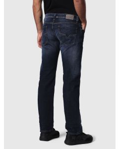 Larkee 084KW 01 29 M