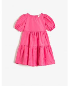 Robe détaillée à volants