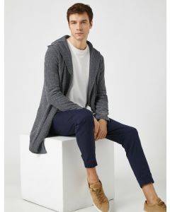 Mode responsable - cardigan long à capuche
