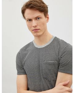 T-shirt rayé à manches courtes en coton avec poche détaillée