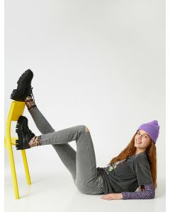 Jambe maigre, jean détruit GRY 32