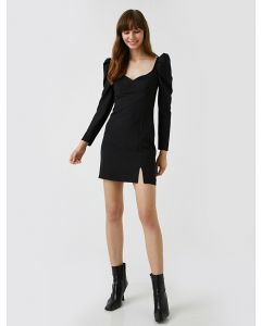 Mini-robe avec épaulettes 