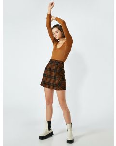 Minijupe à carreaux taille haute