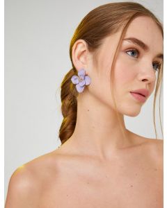  DES BOUCLES D&#39;OREILLES LILA T